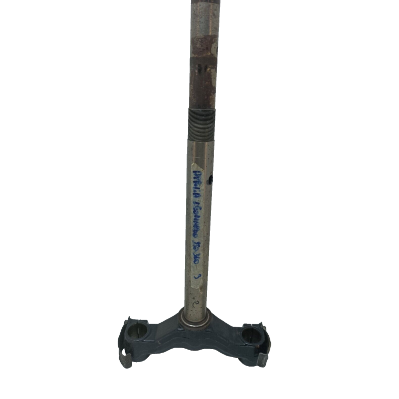 PIASTRA FORCELLA APRILIA LEONARDO 250 300 TRIANGOLO CANOTTO CRISTO SOSPENSIONE