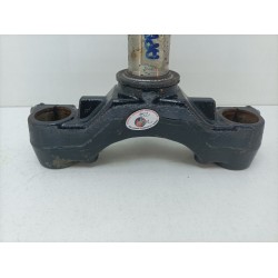 PIASTRA FORCELLA APRILIA SCARABEO 150 200   TRIANGOLO CANOTTO CRISTO SOSPENSIONE