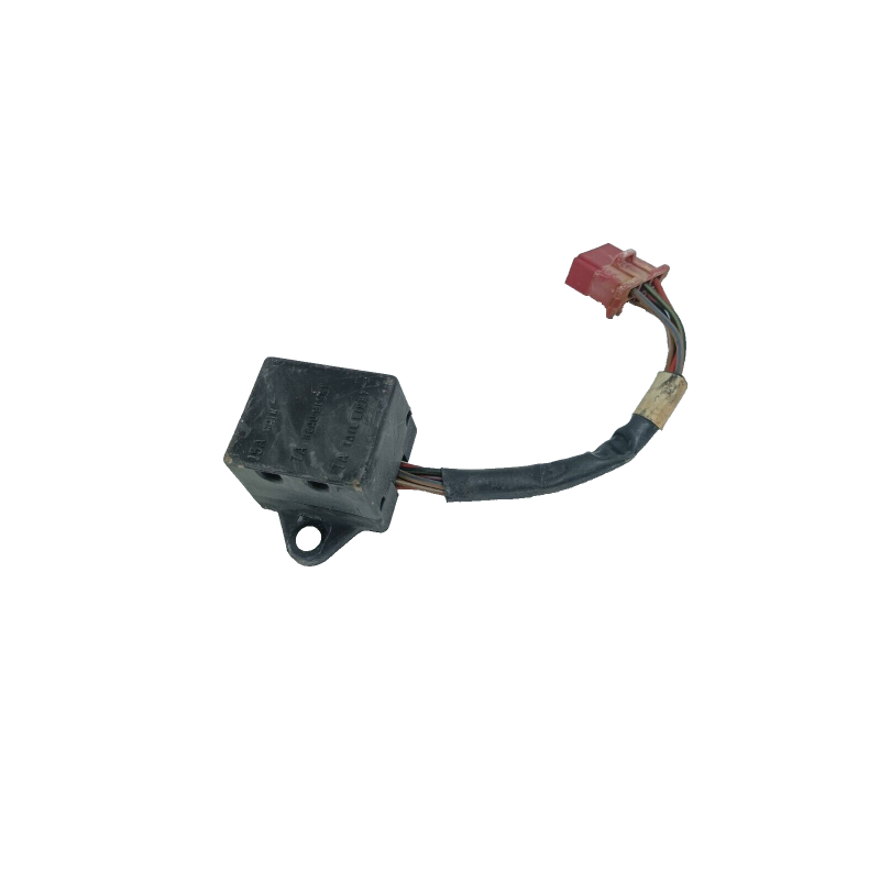 PORTAFUSIBILI CONNETTORE HONDA CM 400 T 78 82 SCATOLA SEDE FUSIBILI